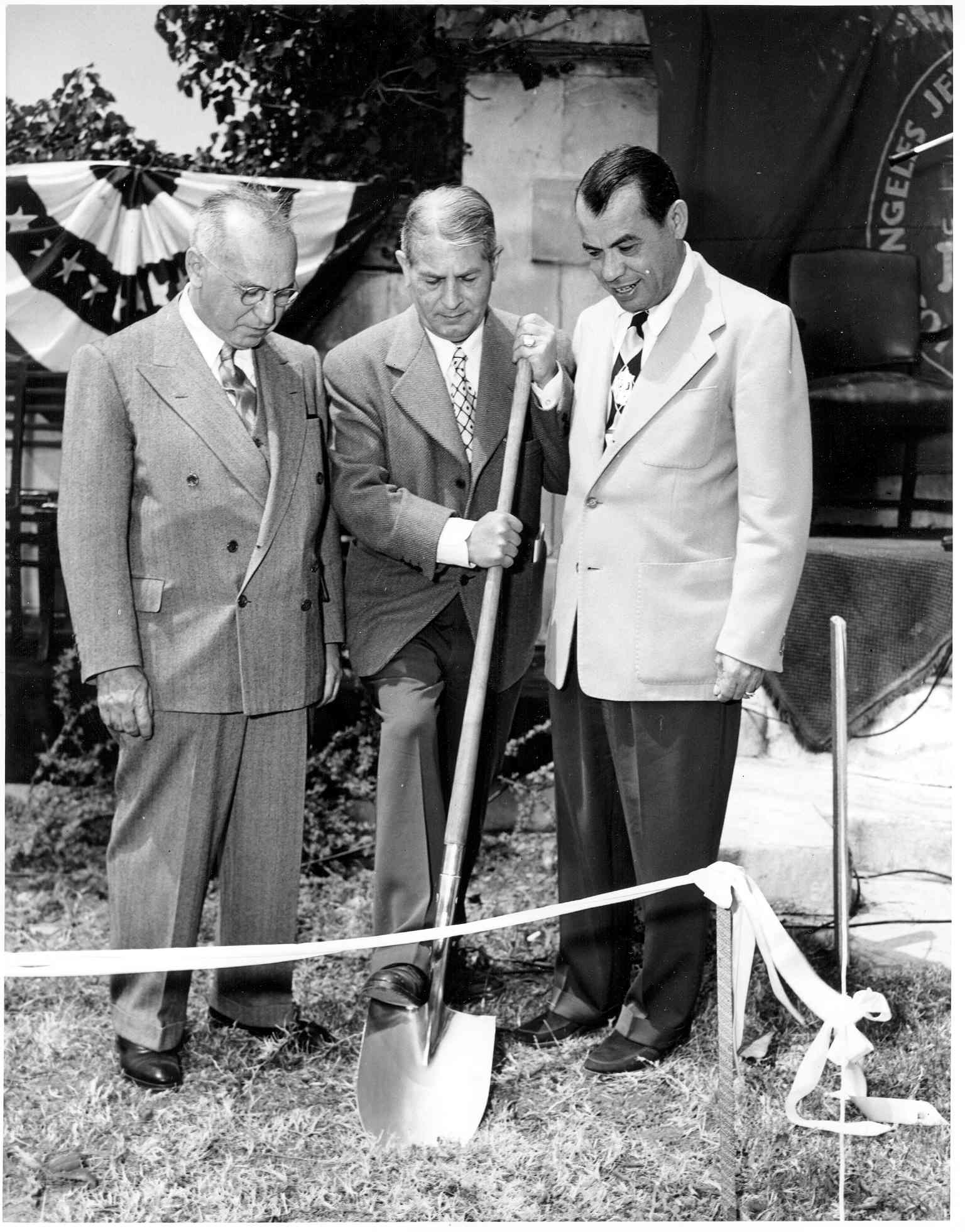 groundbreaking_judge_isaac_pacht_-_founding_chair_1955-1958_and_others Groundbreaking